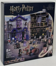 Конструктор "Лавка Олливандера и Мадам Малкин" (744 детали)